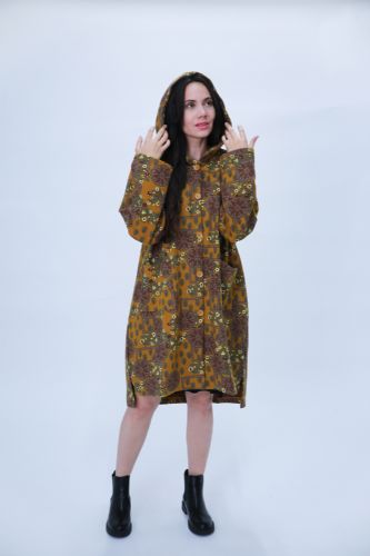 Captivating Retro-Inspired Floral Print Coat